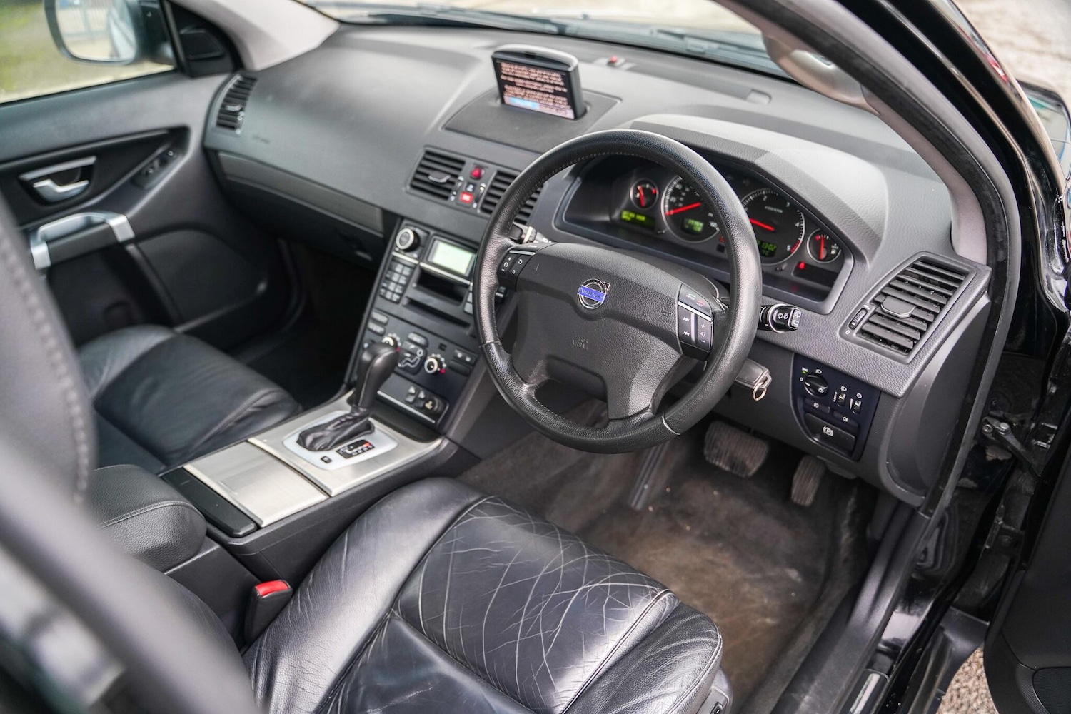 Used Volvo XC90 2010 for sale - 76976187: Photo 11