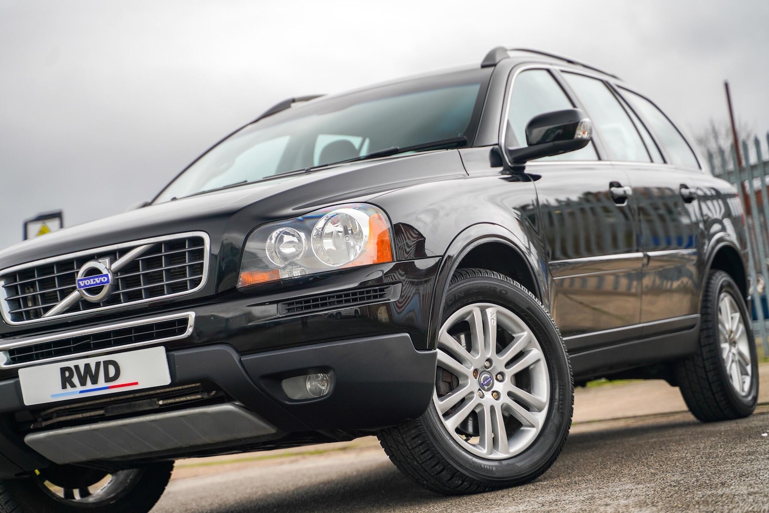 Used Volvo XC90 2010 for sale - 76976187: Photo 2