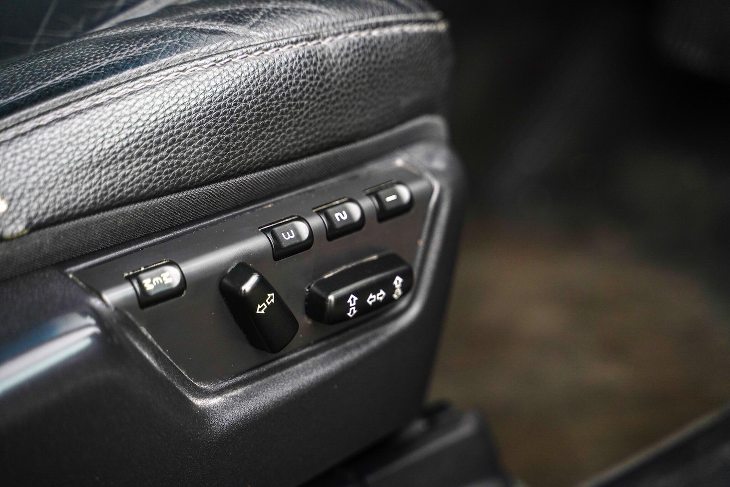 Used Volvo XC90 2010 for sale - 76976187: Photo 34