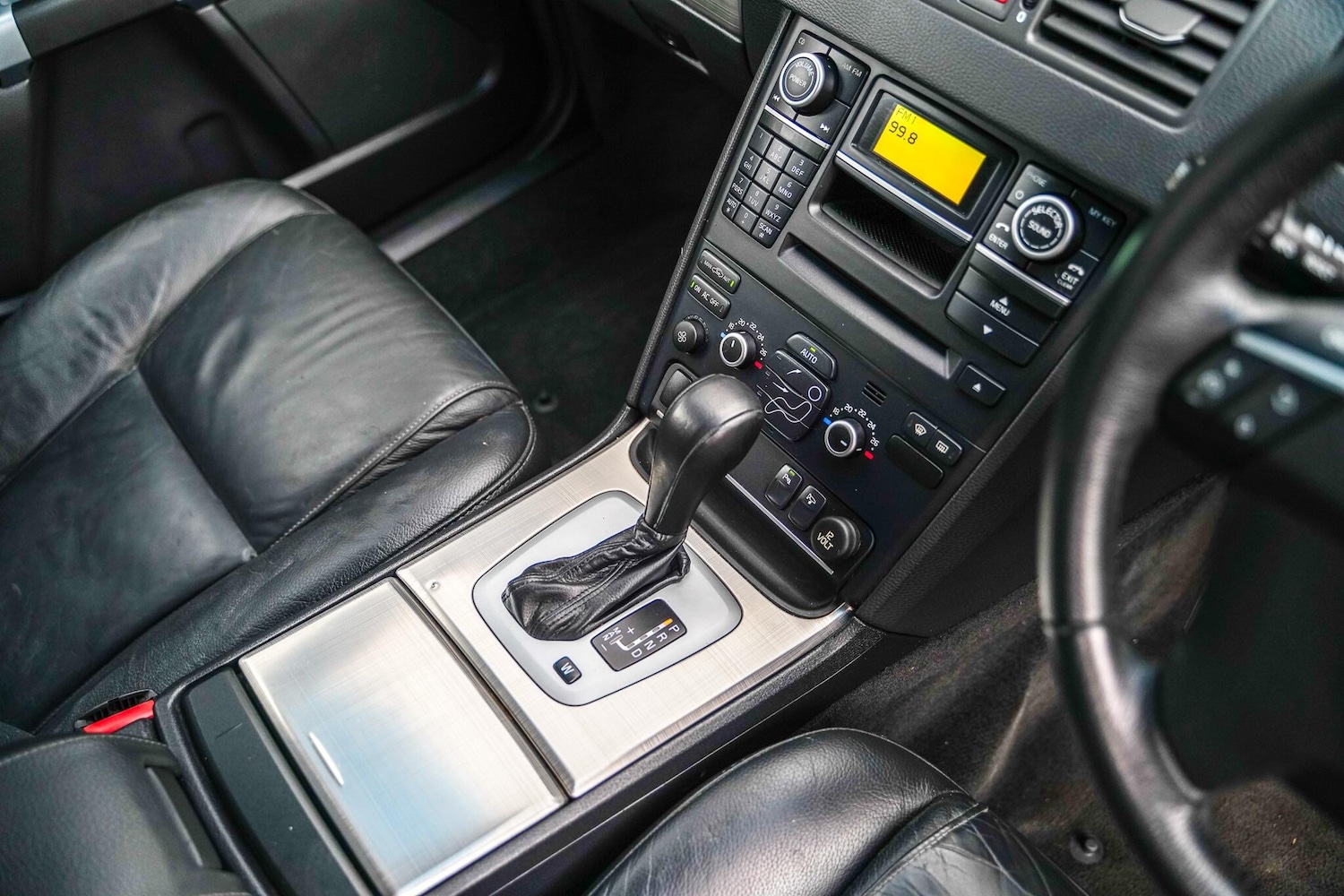 Used Volvo XC90 2010 for sale - 76976187: Photo 41