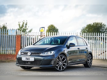 Used Volkswagen Golf 2016 for sale - 76189151: Photo