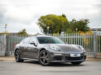 Porsche - Panamera