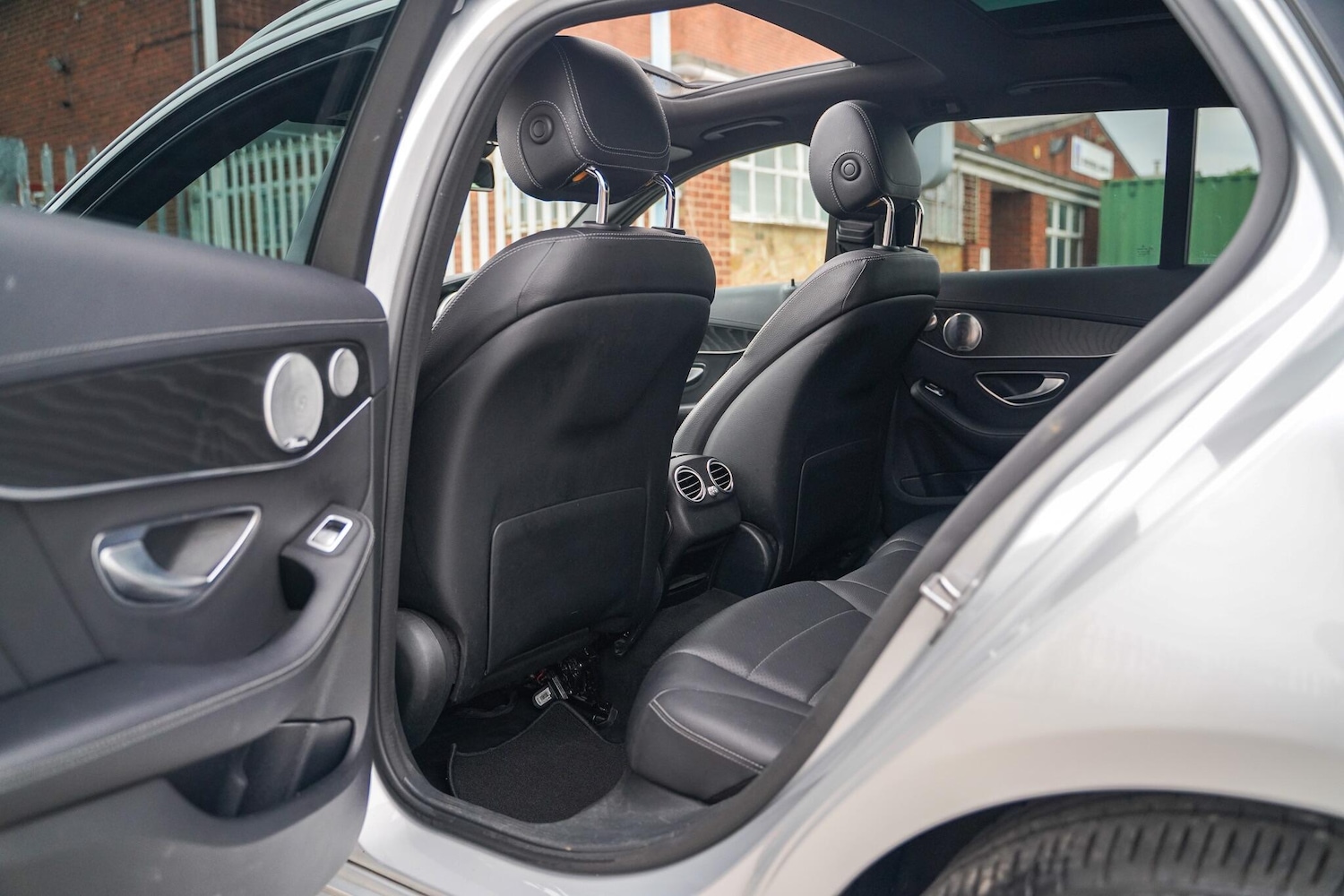 Used Mercedes-Benz C Class 2016 for sale - 77015595: Photo 27