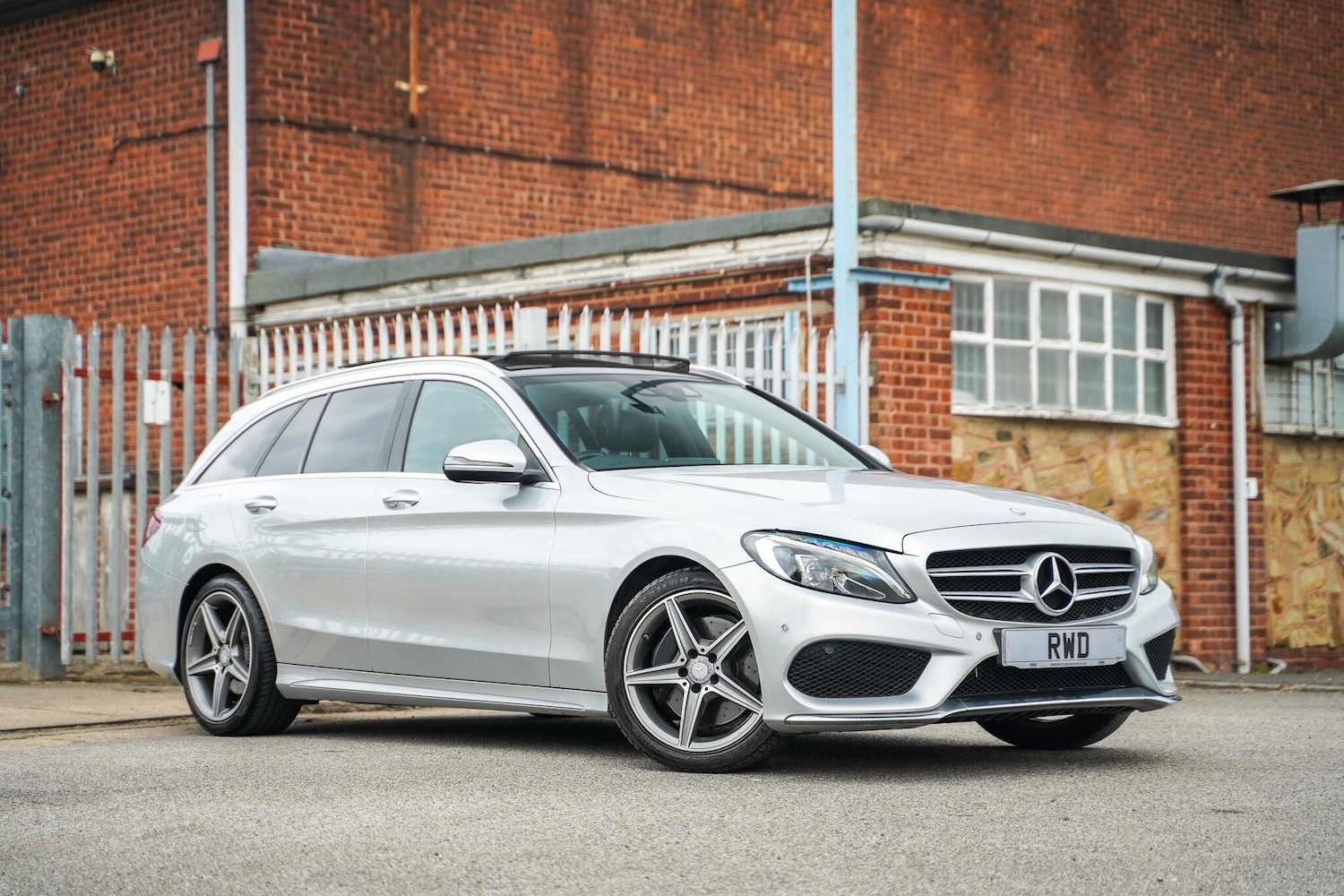 Used Mercedes-Benz C Class 2016 for sale - 77015595: Photo 4