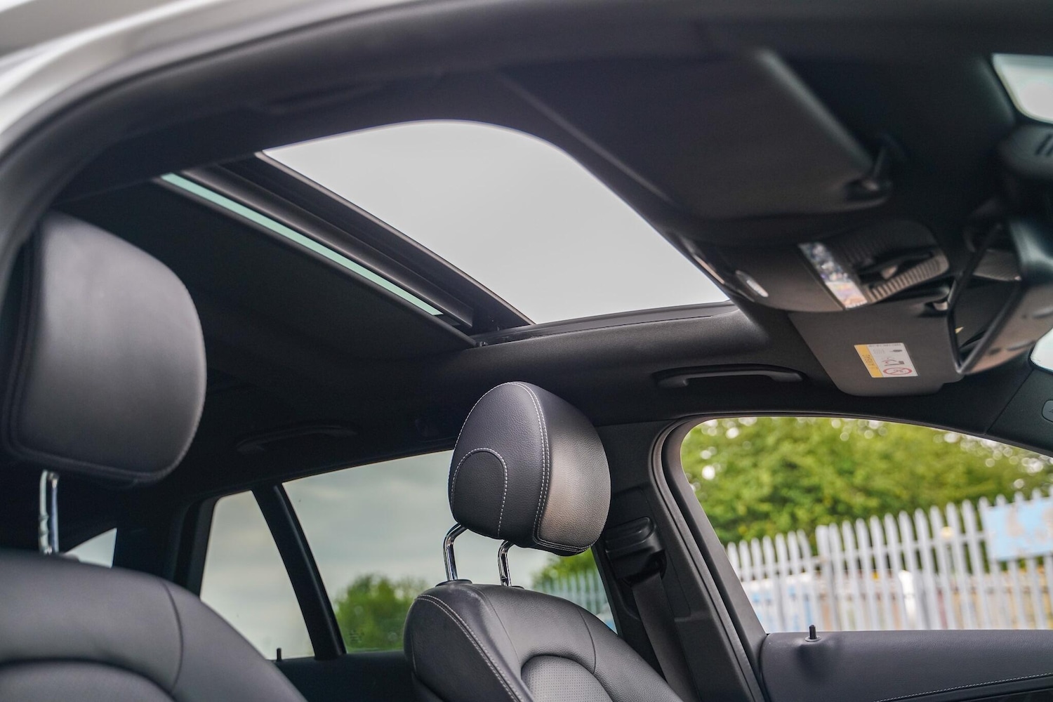 Used Mercedes-Benz C Class 2016 for sale - 77015595: Photo 50