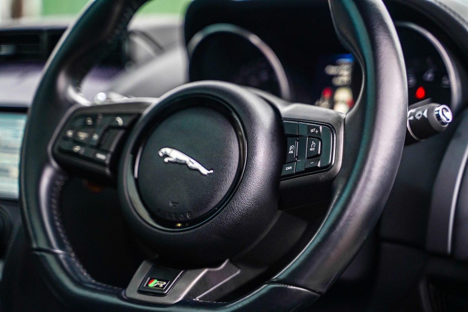 Used Jaguar F-Type 2014 for sale - 77574397: Photo 48