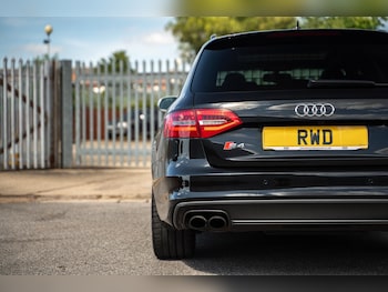 Used Audi S4 Avant 2012 for sale - 76189748: Photo
