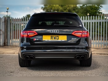 Used Audi S4 Avant 2012 for sale - 76189748: Photo
