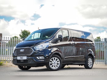Used Ford Tourneo Custom 2018 for sale - 76189238: Photo