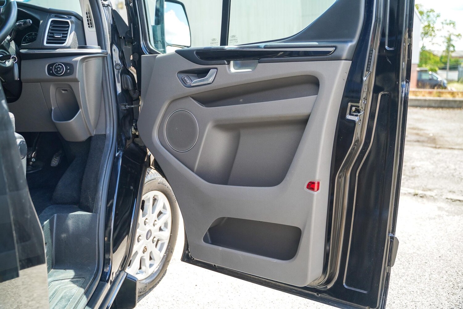 Used Ford Tourneo Custom 2018 for sale - 76189238: Photo 36