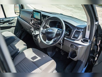 Used Ford Tourneo Custom 2018 for sale - 76189238: Photo