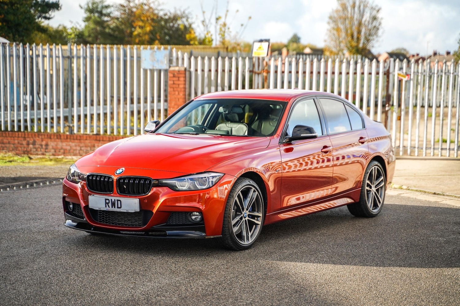 Used BMW 3 Series 2017 for sale - 76409240: Photo 3
