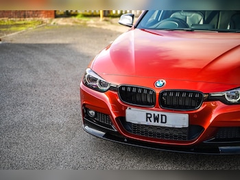 Used BMW 3 Series 2017 for sale - 76409240: Photo