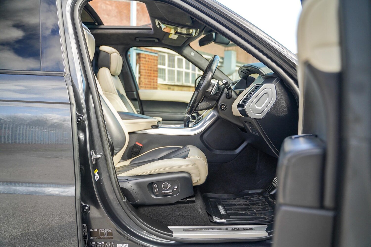 Used Land Rover Range Rover Sport 2019 for sale - 78171024: Photo 32