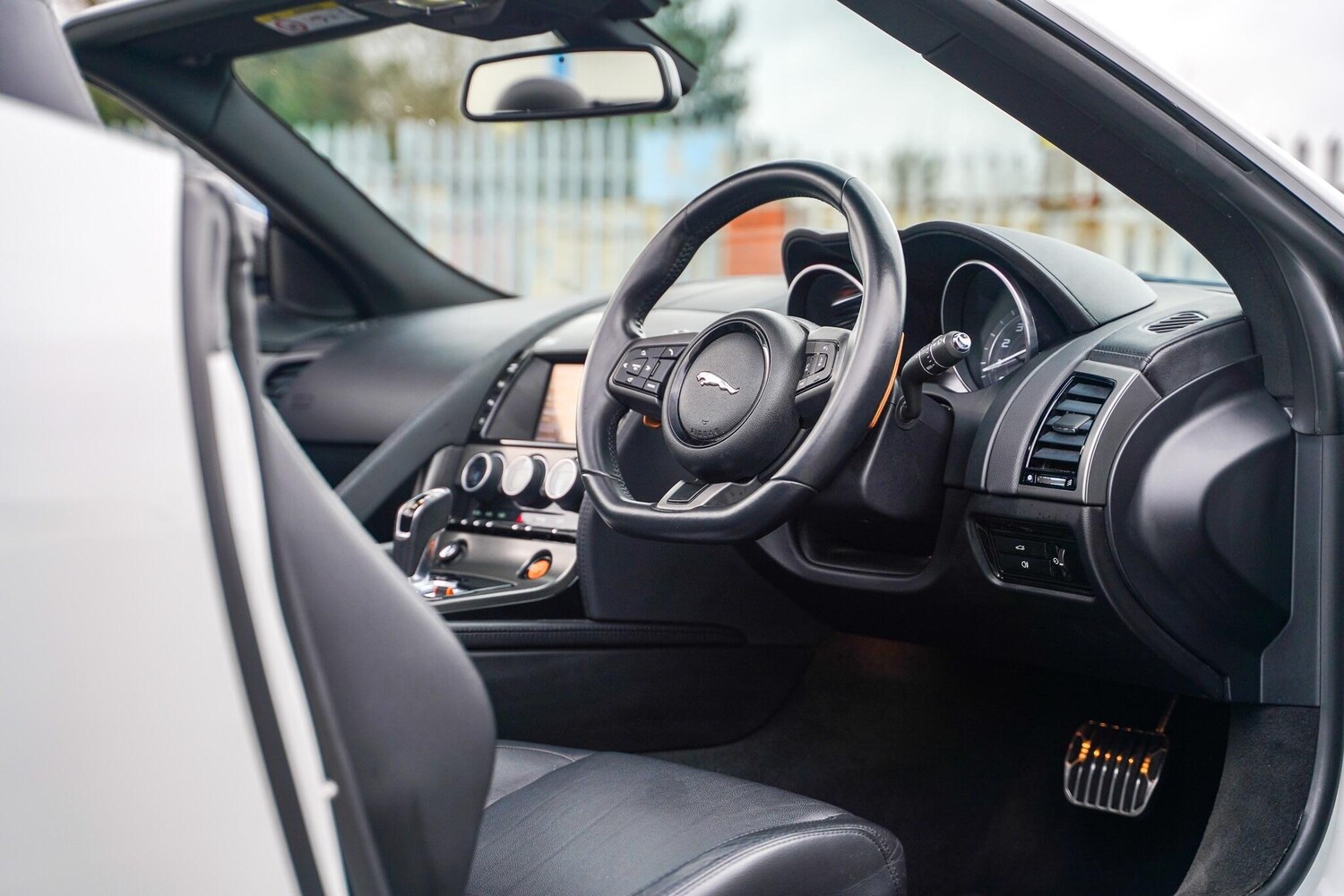 Used Jaguar F-Type 2013 for sale - 77597593: Photo 11