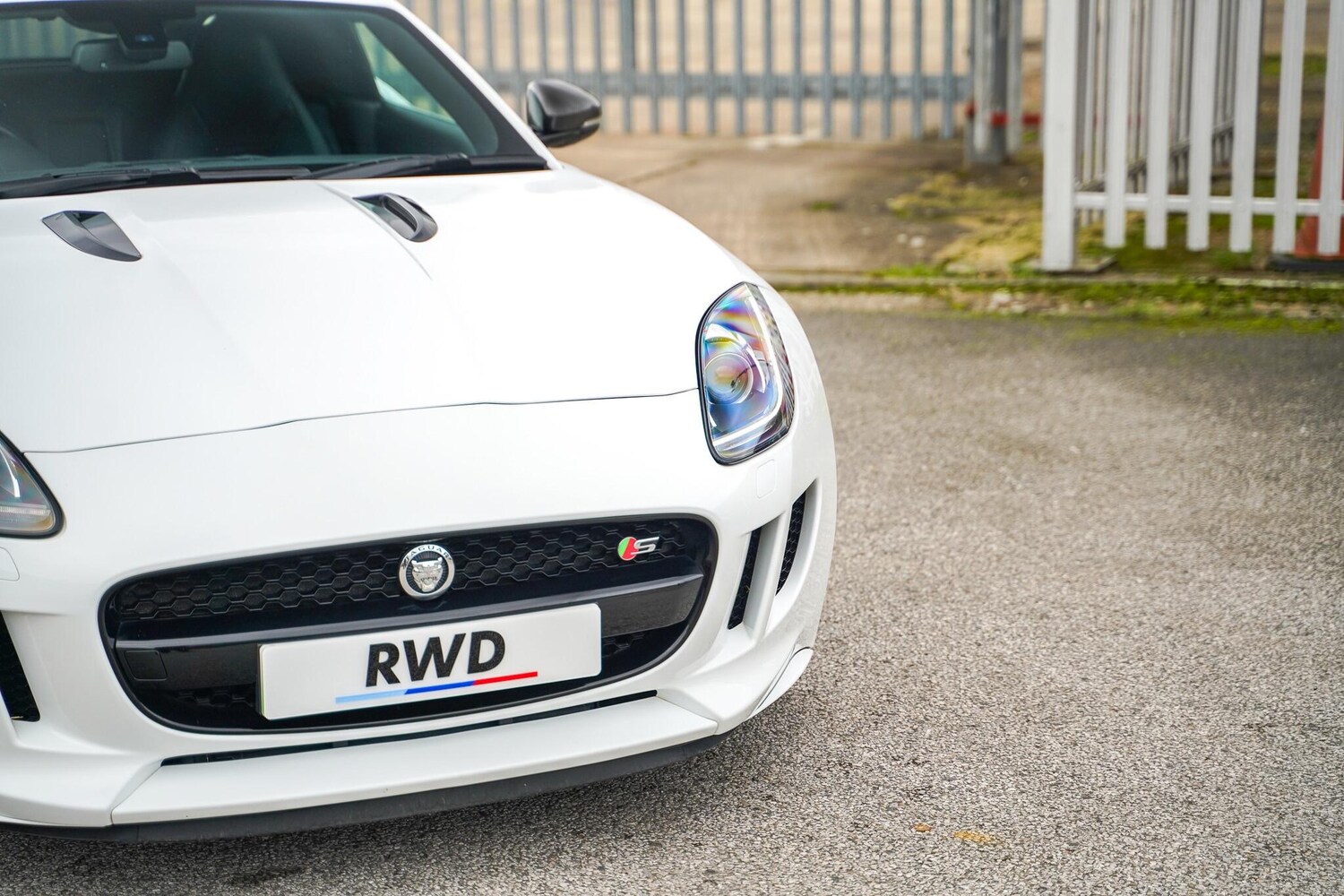 Used Jaguar F-Type 2013 for sale - 77597593: Photo 27