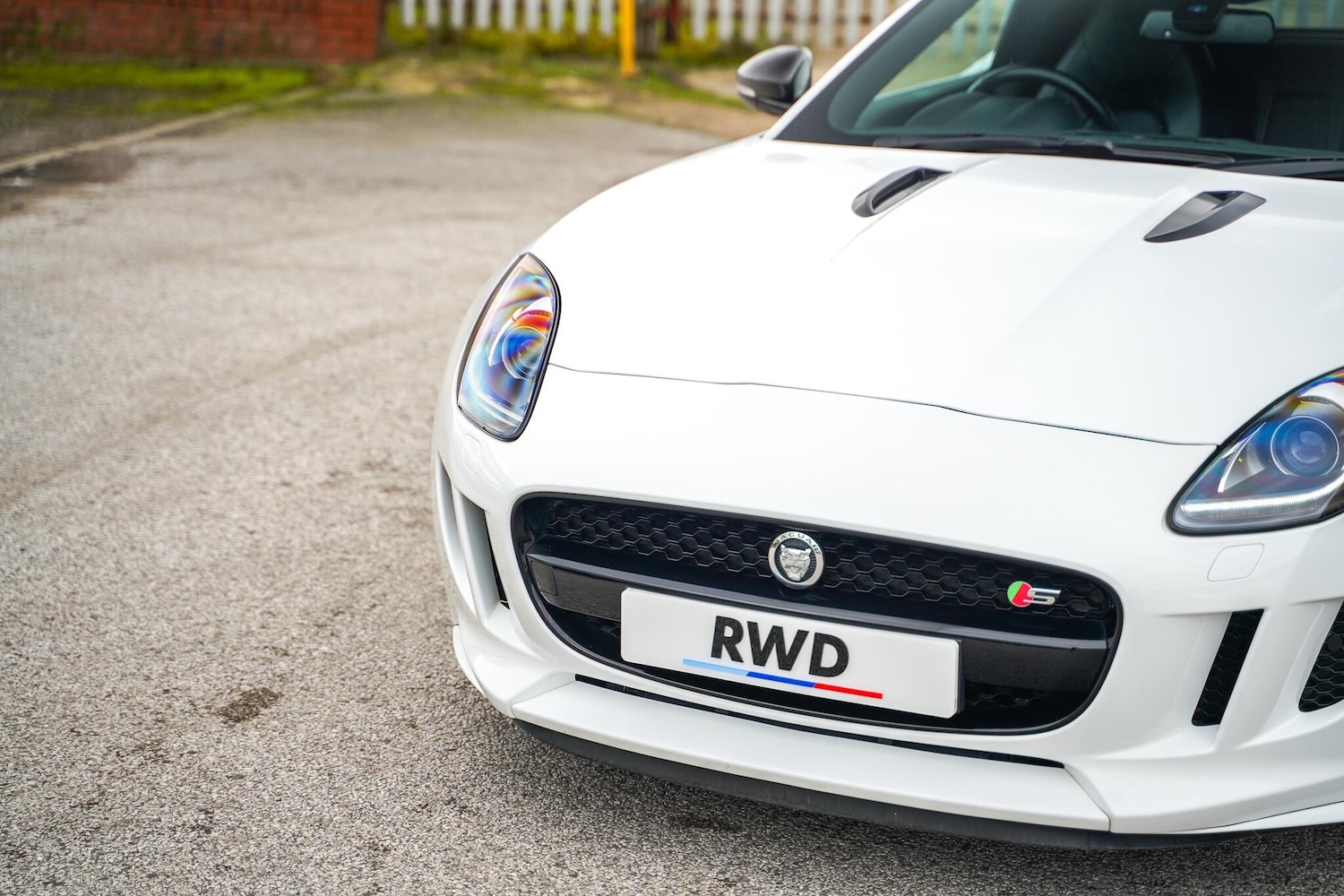 Used Jaguar F-Type 2013 for sale - 77597593: Photo 5