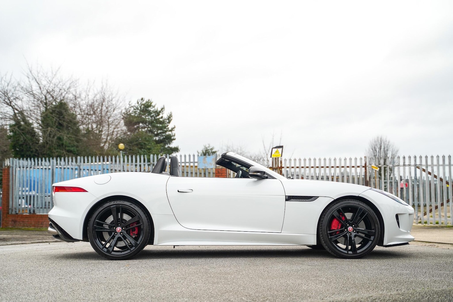 Used Jaguar F-Type 2013 for sale - 77597593: Photo 9