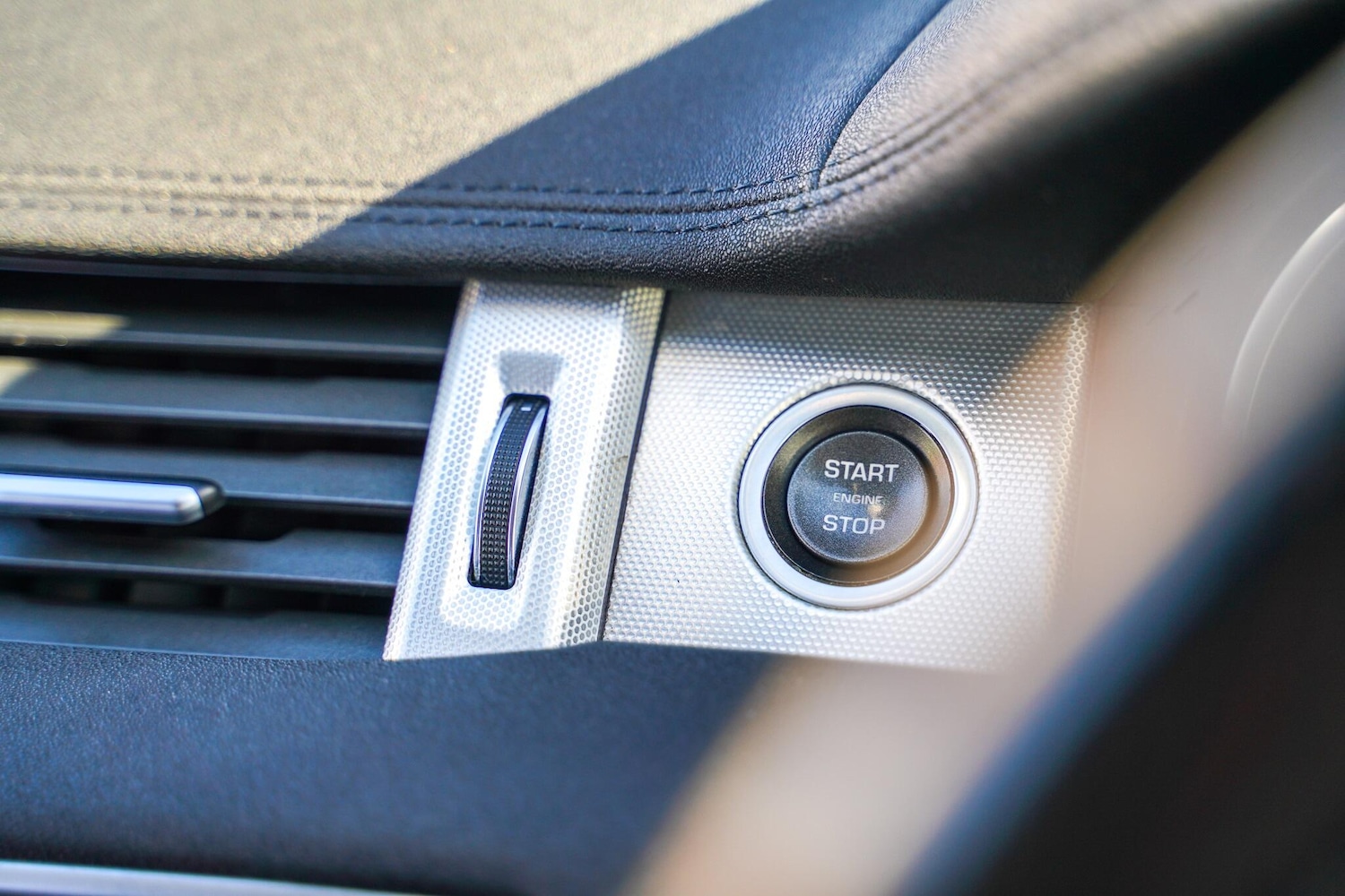 Used Land Rover Range Rover Evoque 2015 for sale - 77709915: Photo 35