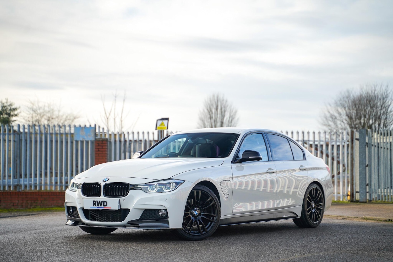 Used BMW 3 Series 2017 for sale - 77202412: Photo 1