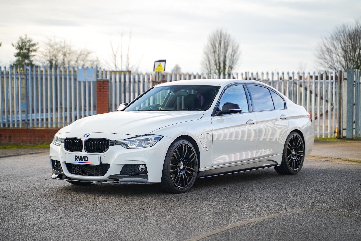 Used BMW 3 Series 2017 for sale - 77202412: Photo 3