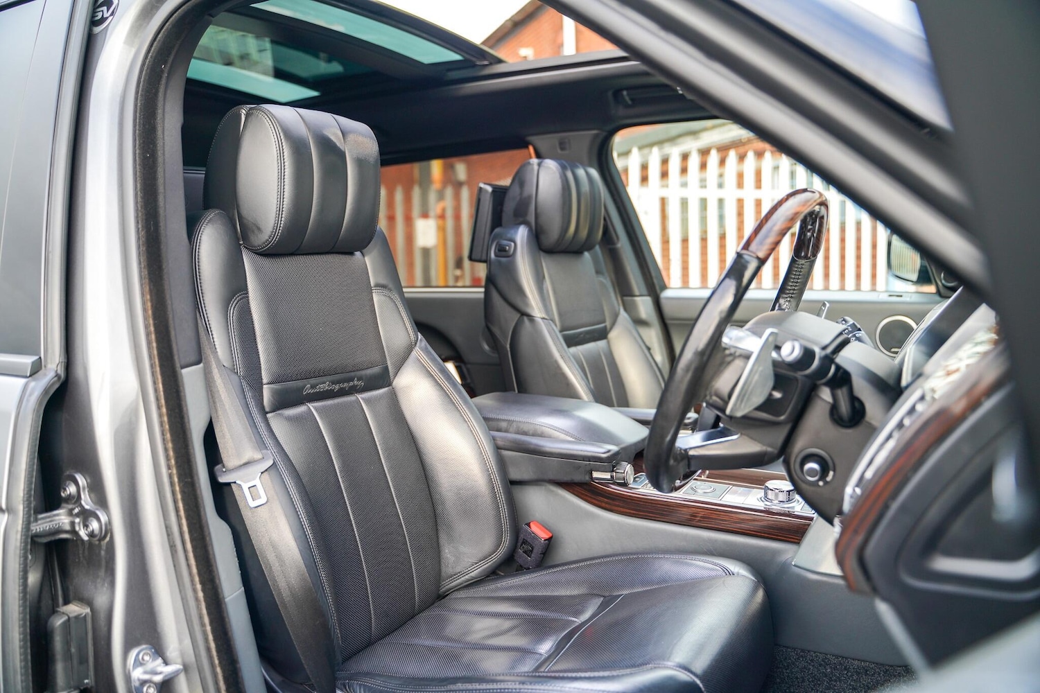 Used Land Rover Range Rover 2017 for sale - 77632918: Photo 50