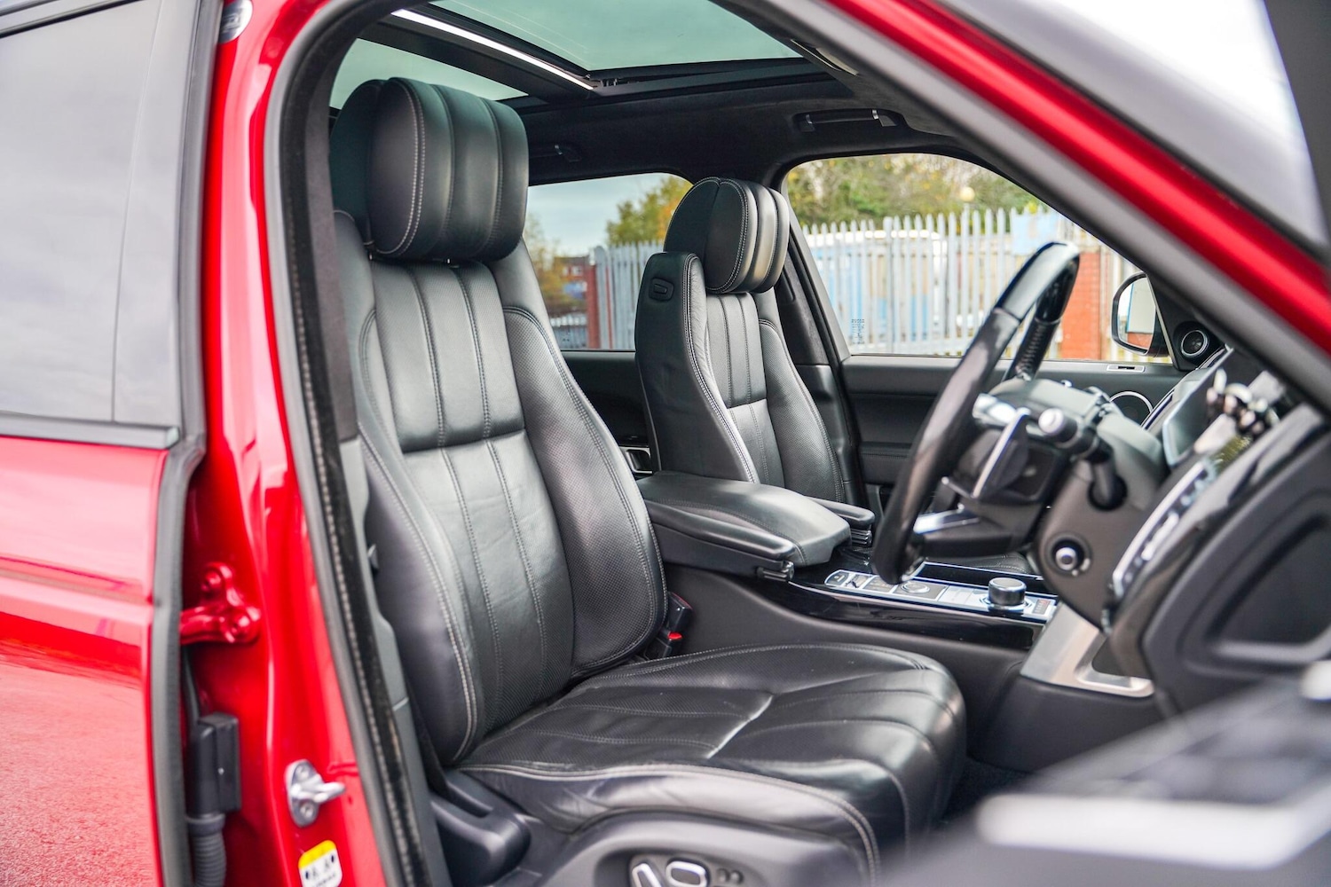 Used Land Rover Range Rover 2015 for sale - 76596989: Photo 12