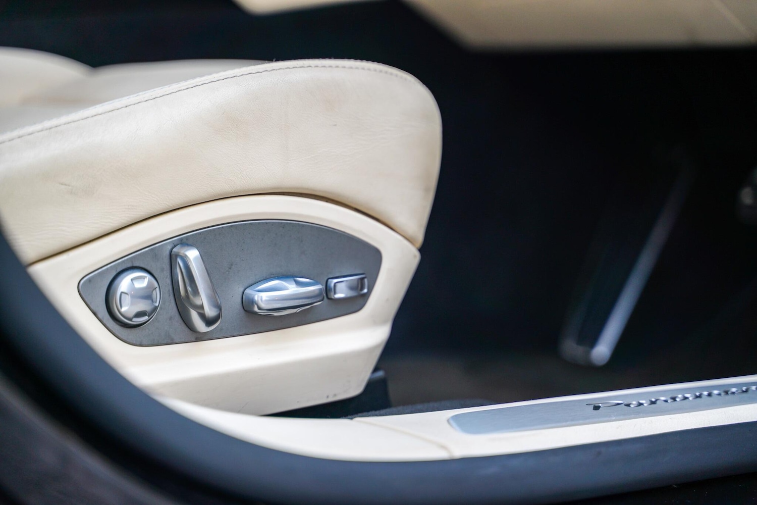 Used Porsche Panamera 2014 for sale - 77484565: Photo 38