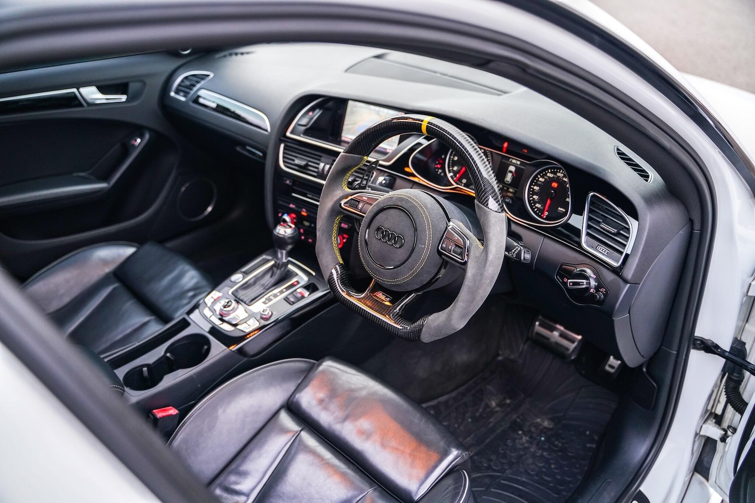 Used Audi RS4 2014 for sale - 77279000: Photo 12