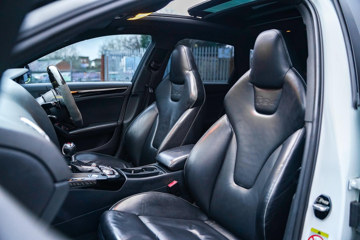 Used Audi RS4 2014 for sale - 77279000: Photo 26