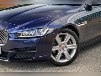 Used Jaguar XE 2018 for sale - 78891730: Photo