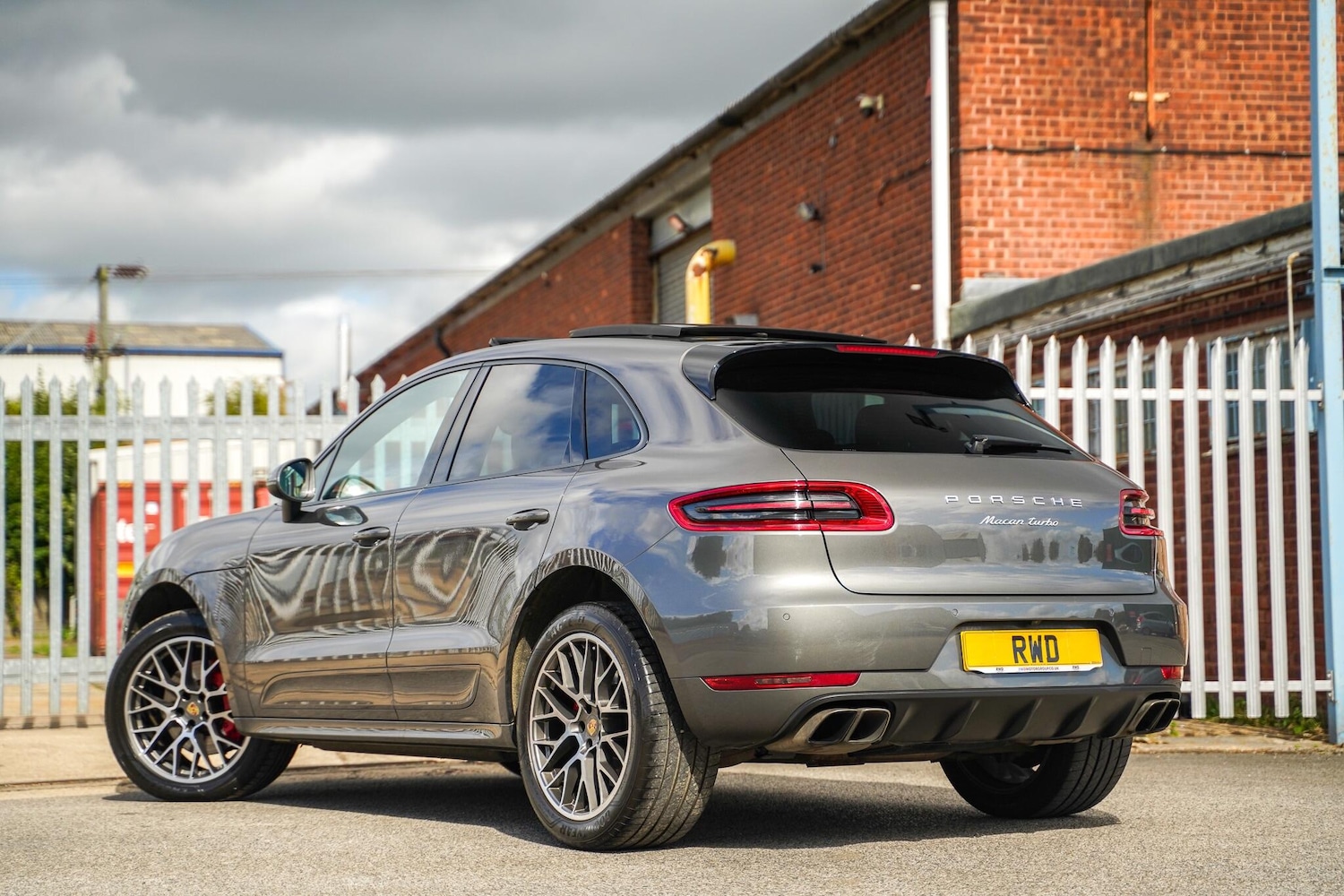 Used Porsche Macan 2015 for sale - 76189747: Photo 22