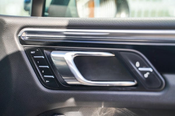 Used Porsche Macan 2015 for sale - 76189747: Photo 30