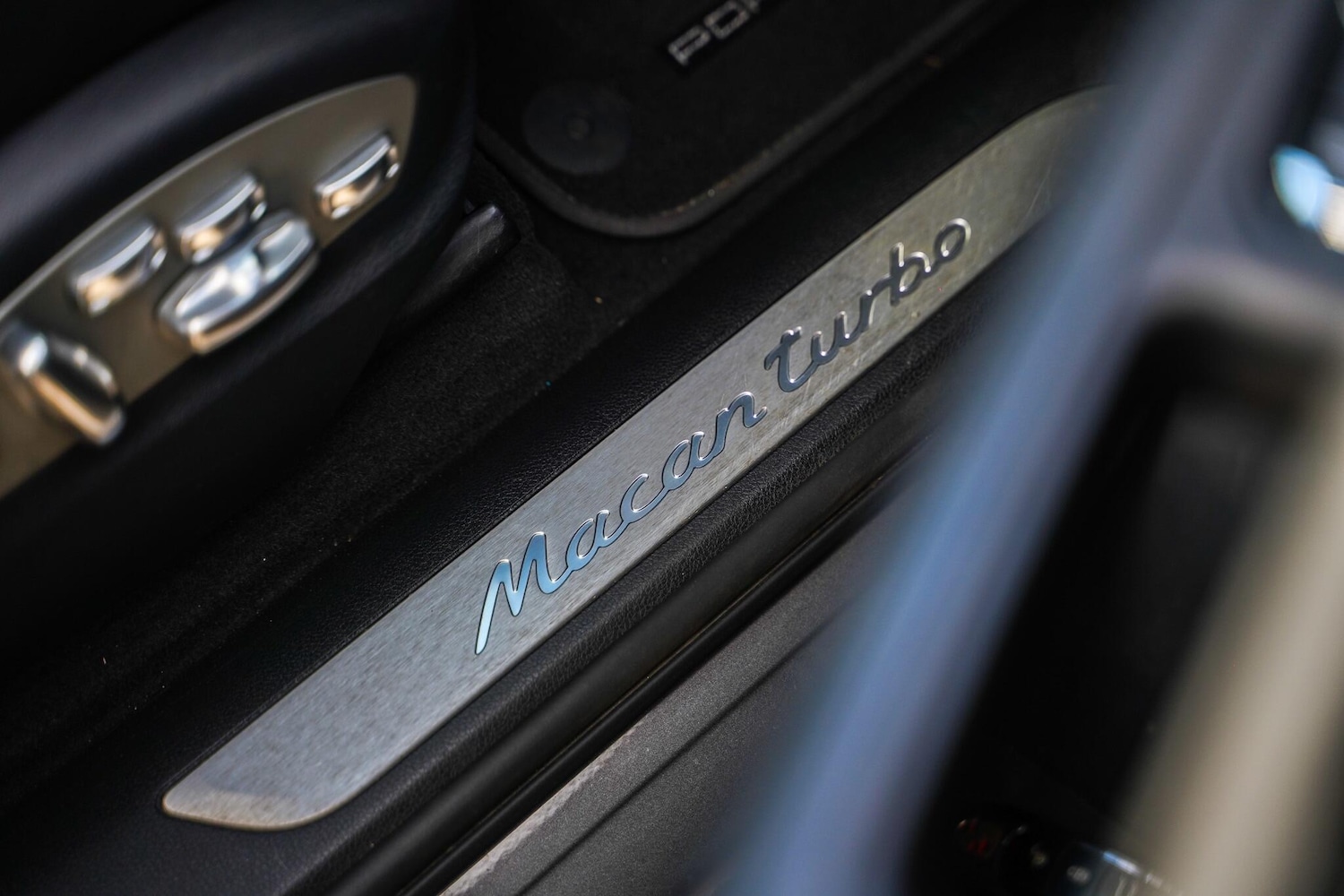 Used Porsche Macan 2015 for sale - 76189747: Photo 32