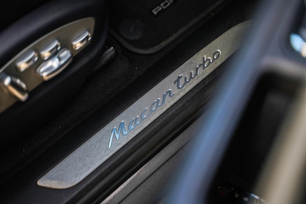 Used Porsche Macan 2015 for sale - 76189747: Photo 32
