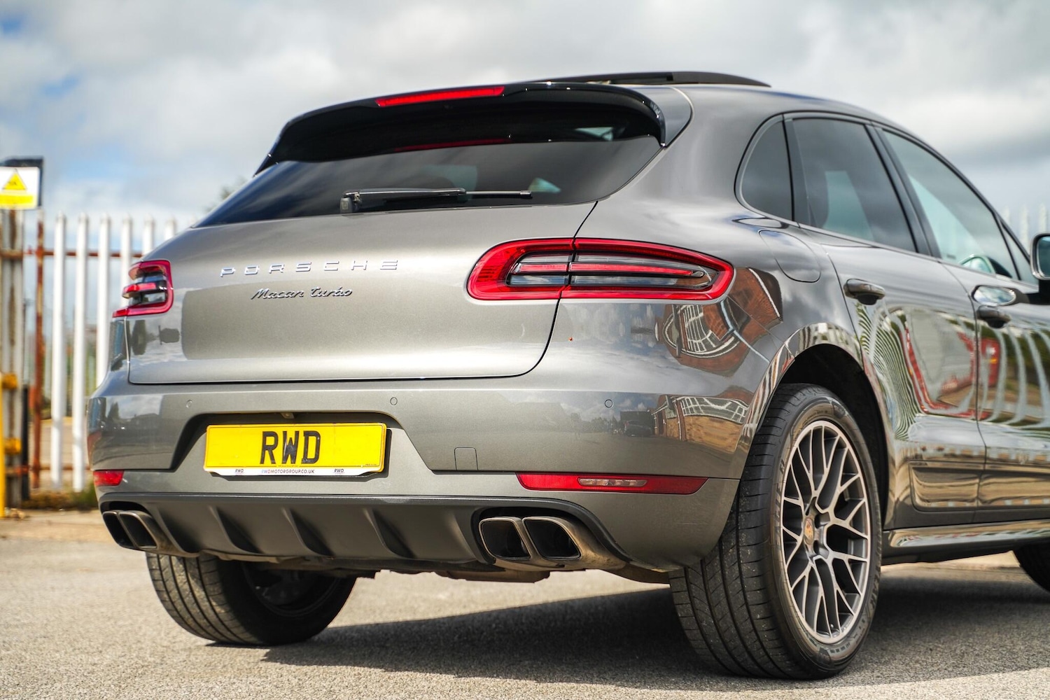 Used Porsche Macan 2015 for sale - 76189747: Photo 8