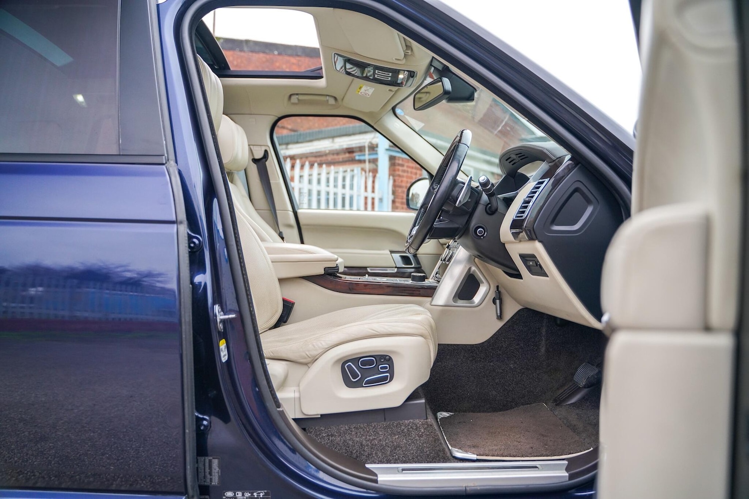 Used Land Rover Range Rover 2015 for sale - 77029114: Photo 38