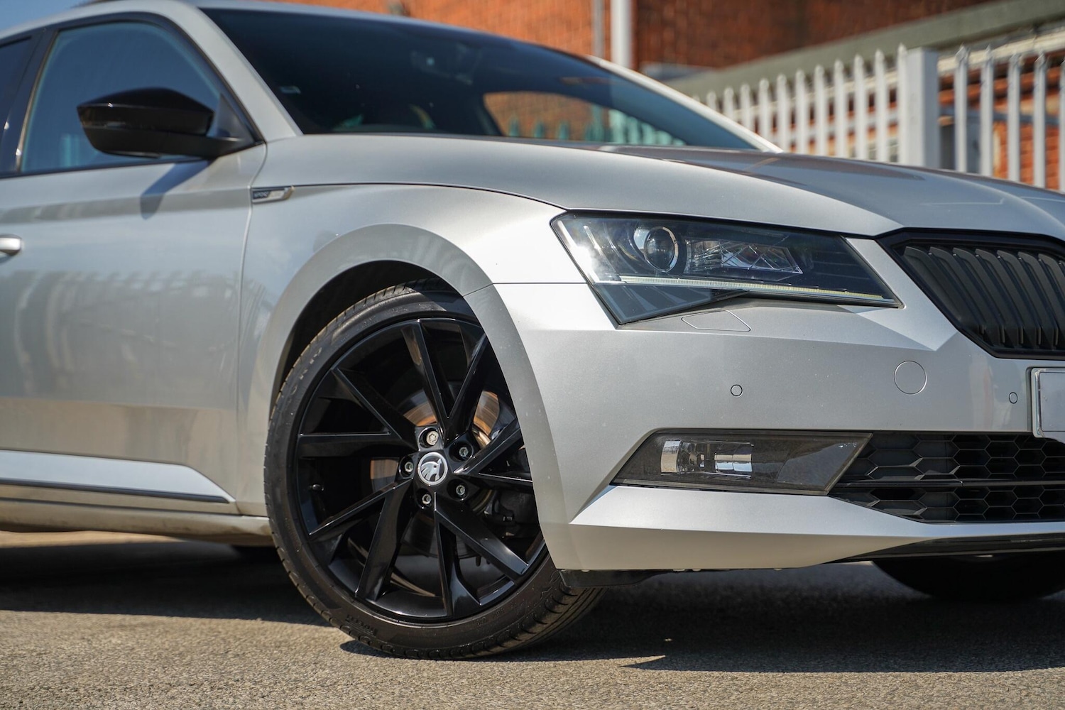 Used Skoda Superb 2018 for sale - 76849833: Photo 2