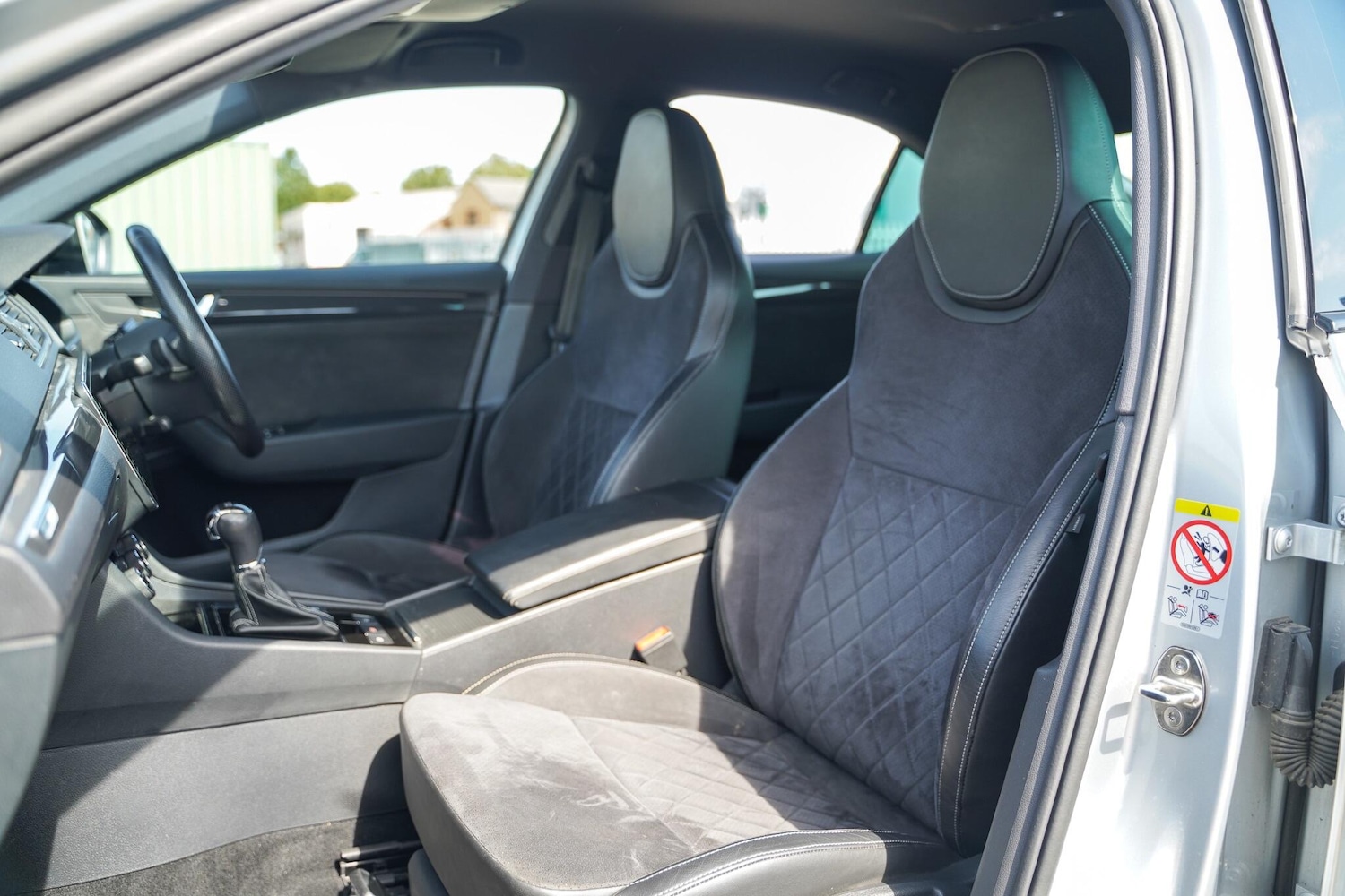 Used Skoda Superb 2018 for sale - 76849833: Photo 28