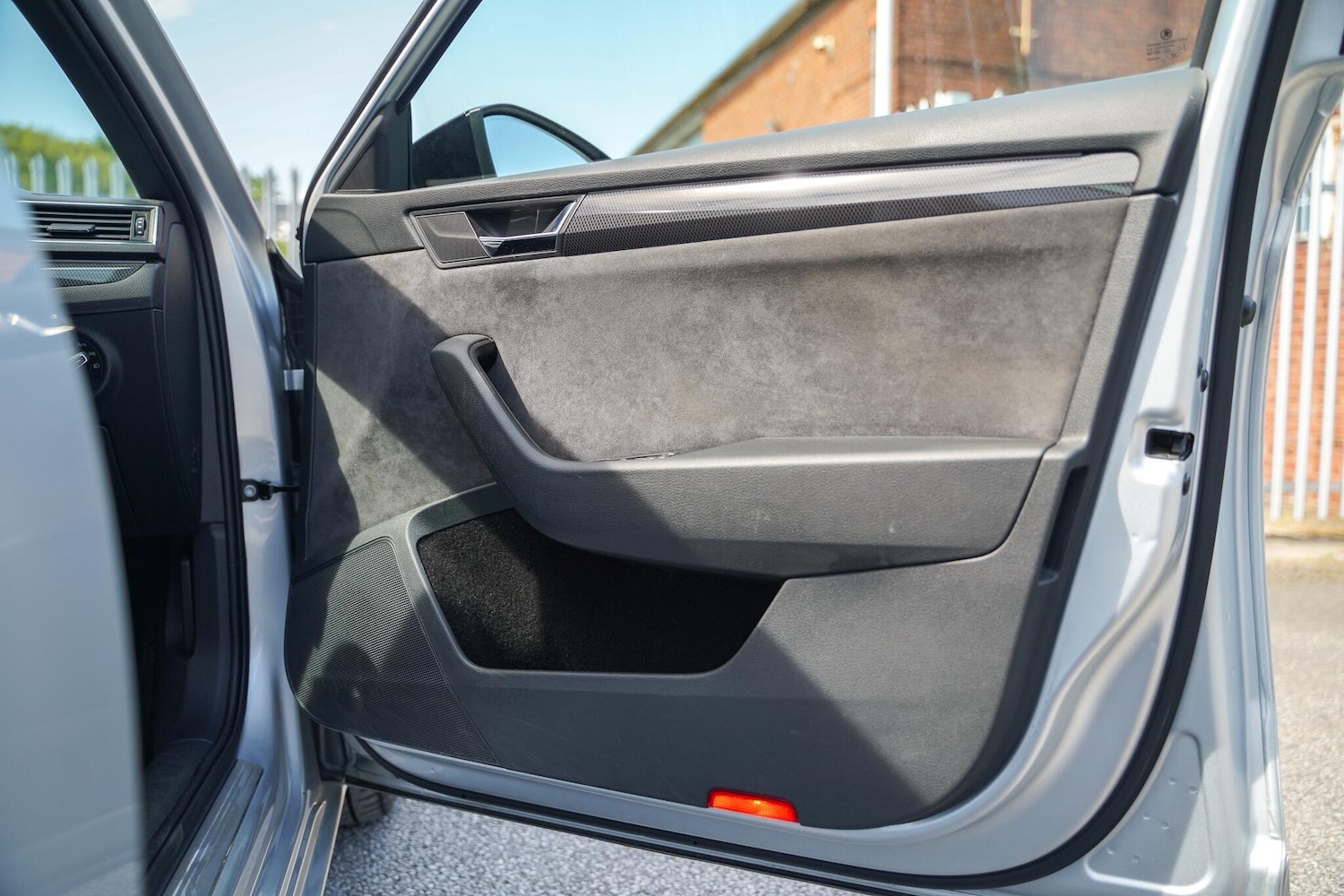 Used Skoda Superb 2018 for sale - 76849833: Photo 30