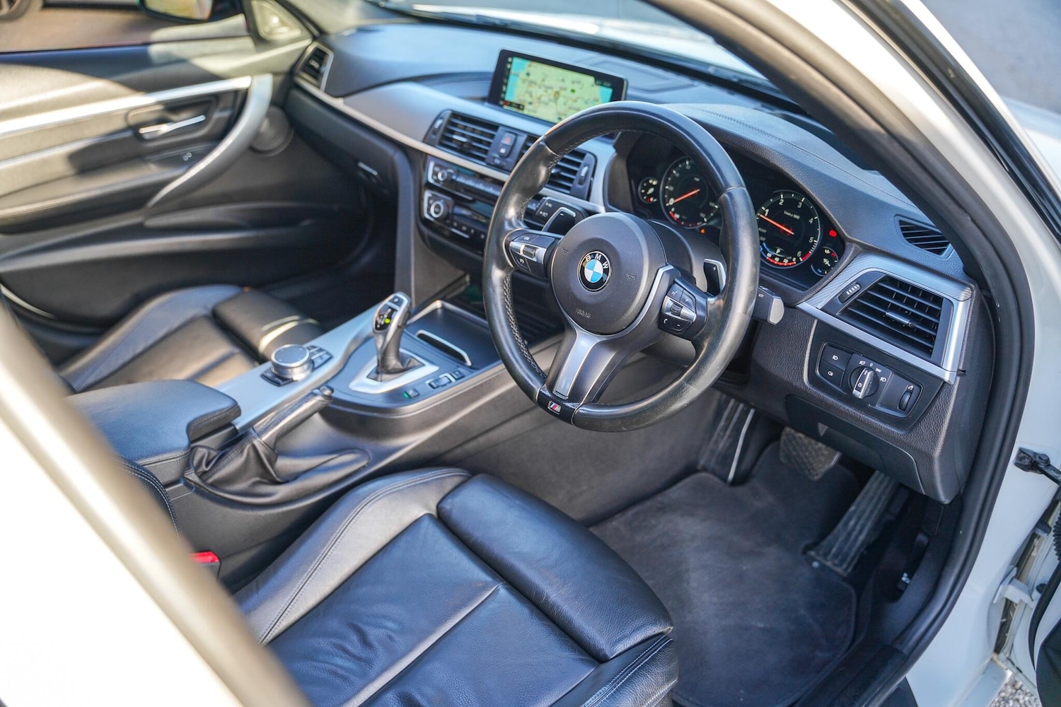 Used BMW 3 Series 2017 for sale - 76898788: Photo 8