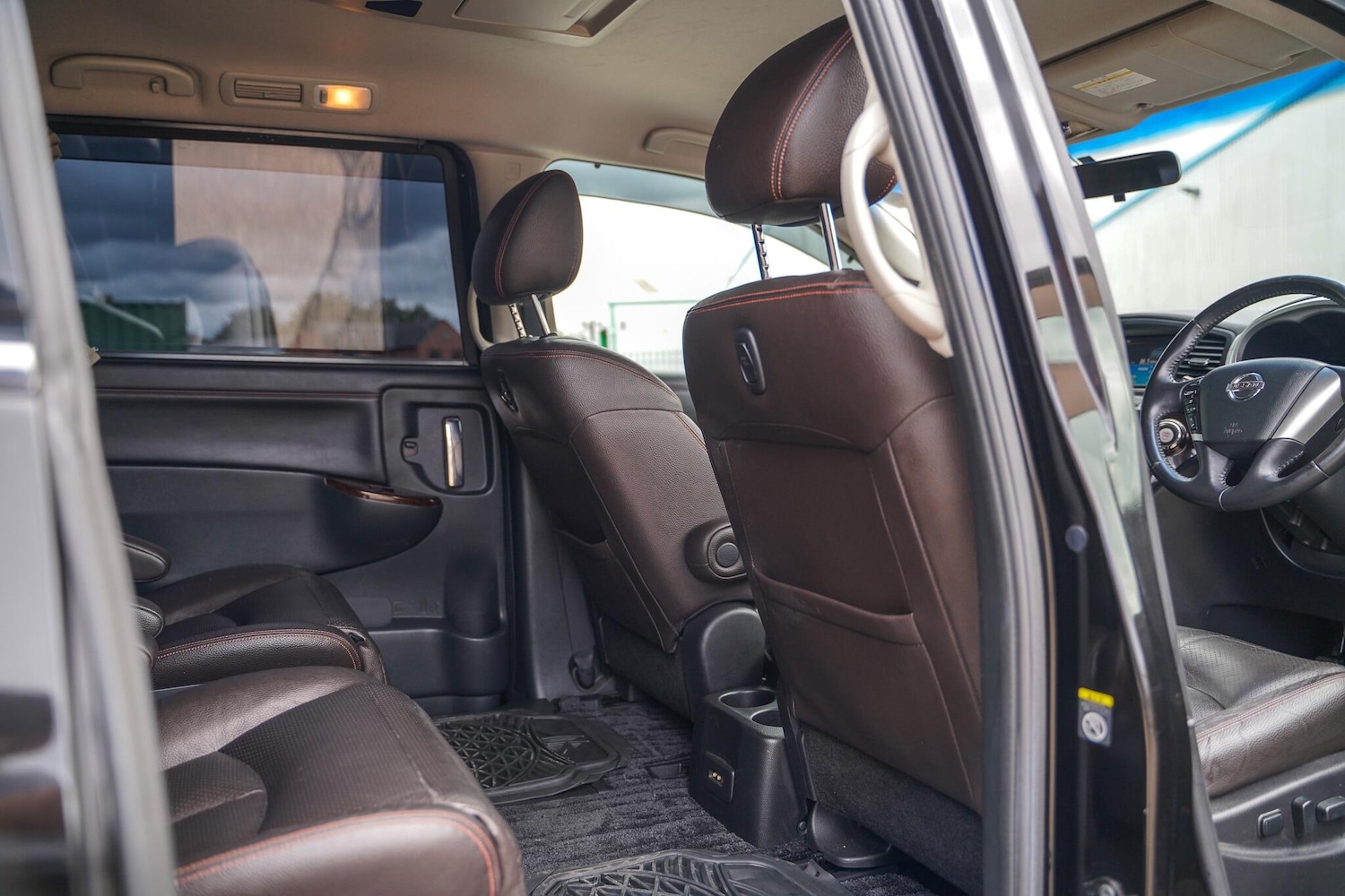 Used Nissan Elgrand 2020 for sale - 76370412: Photo 15