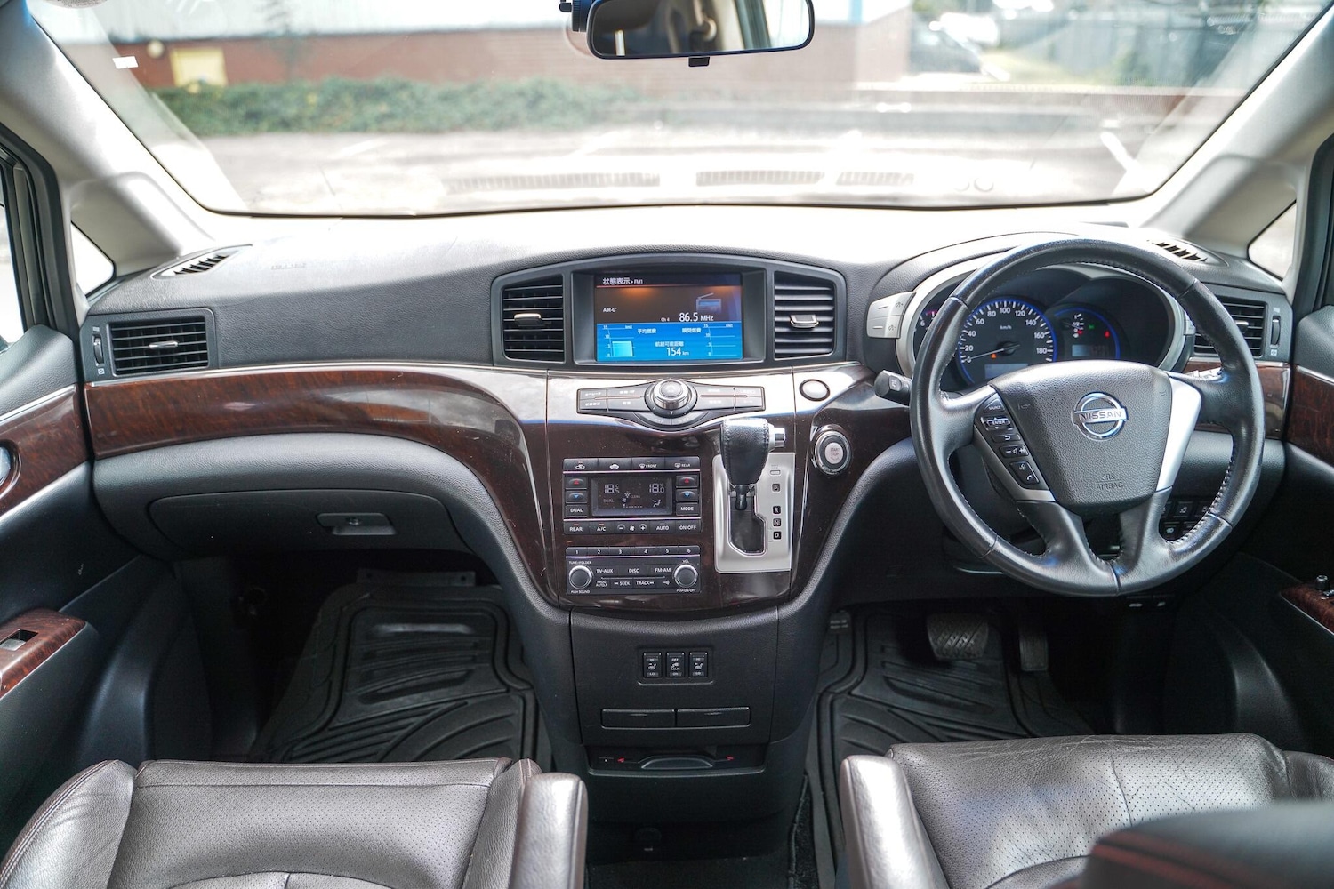 Used Nissan Elgrand 2020 for sale - 76370412: Photo 21