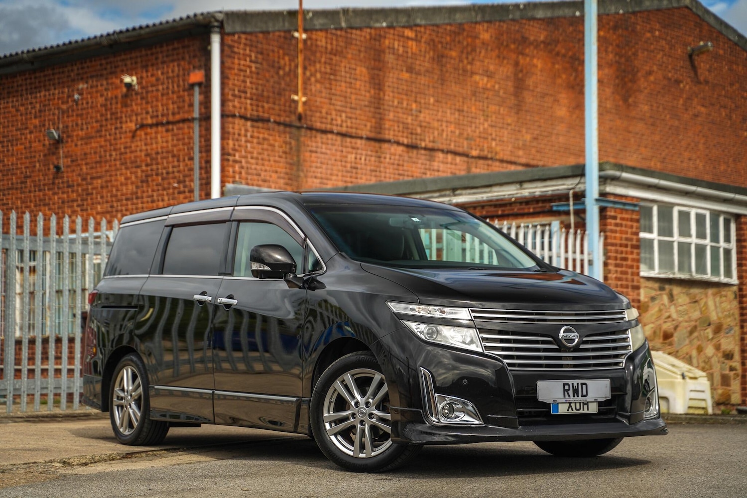 Used Nissan Elgrand 2020 for sale - 76370412: Photo 22