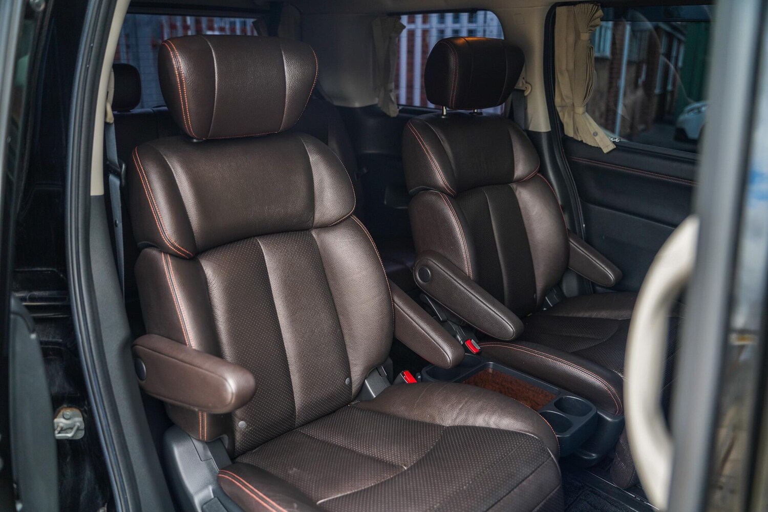 Used Nissan Elgrand 2020 for sale - 76370412: Photo 33