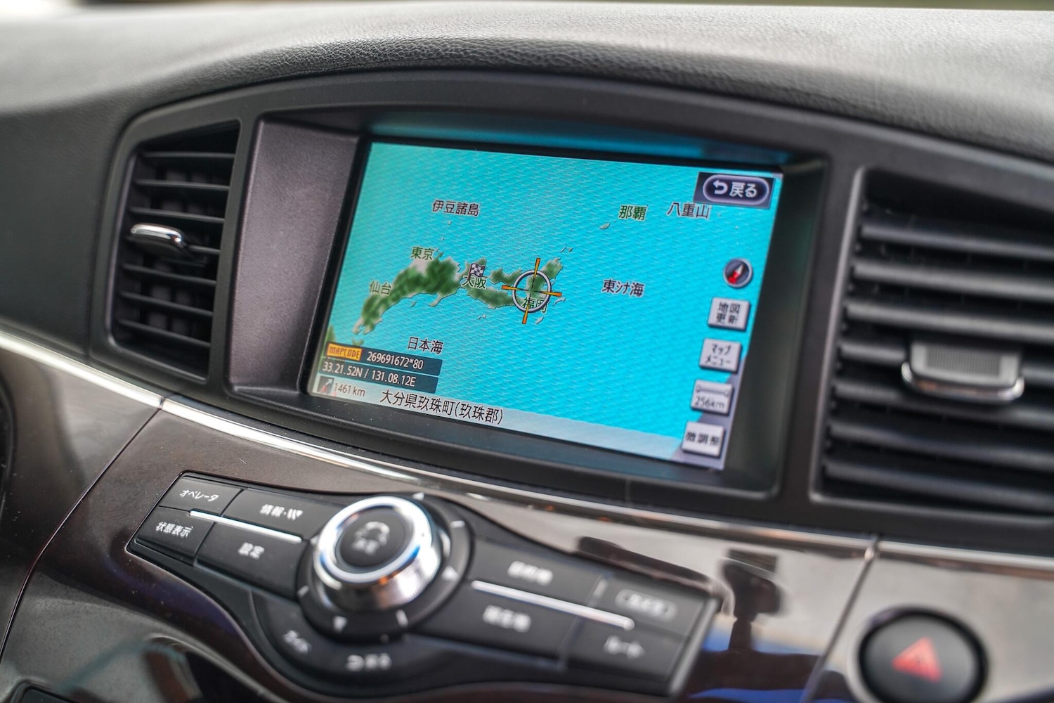 Used Nissan Elgrand 2020 for sale - 76370412: Photo 45