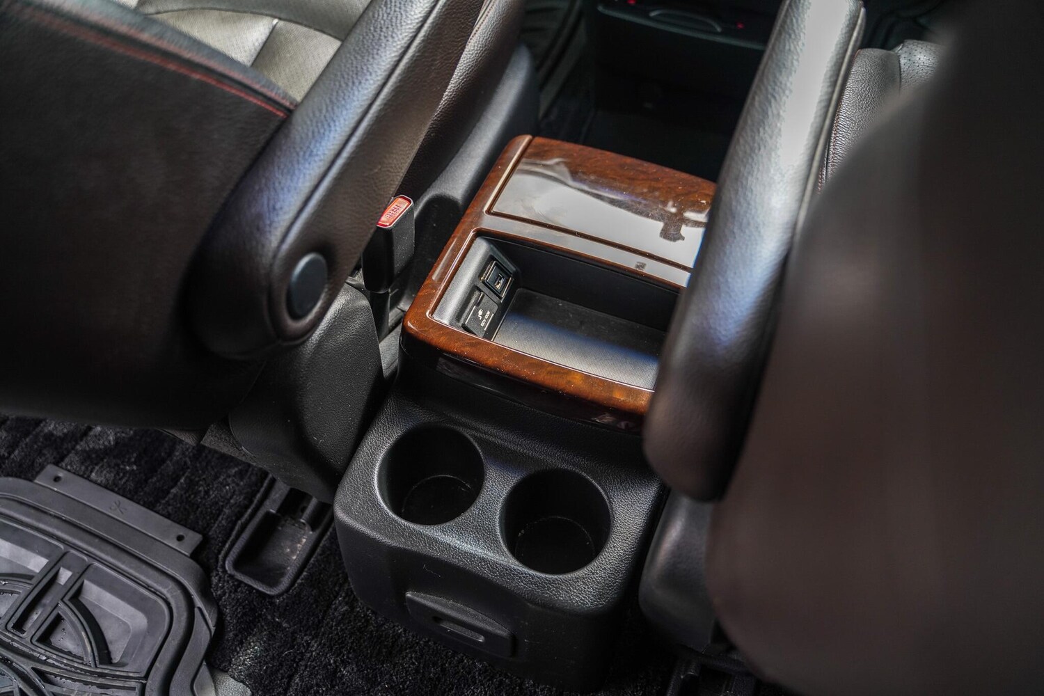 Used Nissan Elgrand 2020 for sale - 76370412: Photo 49