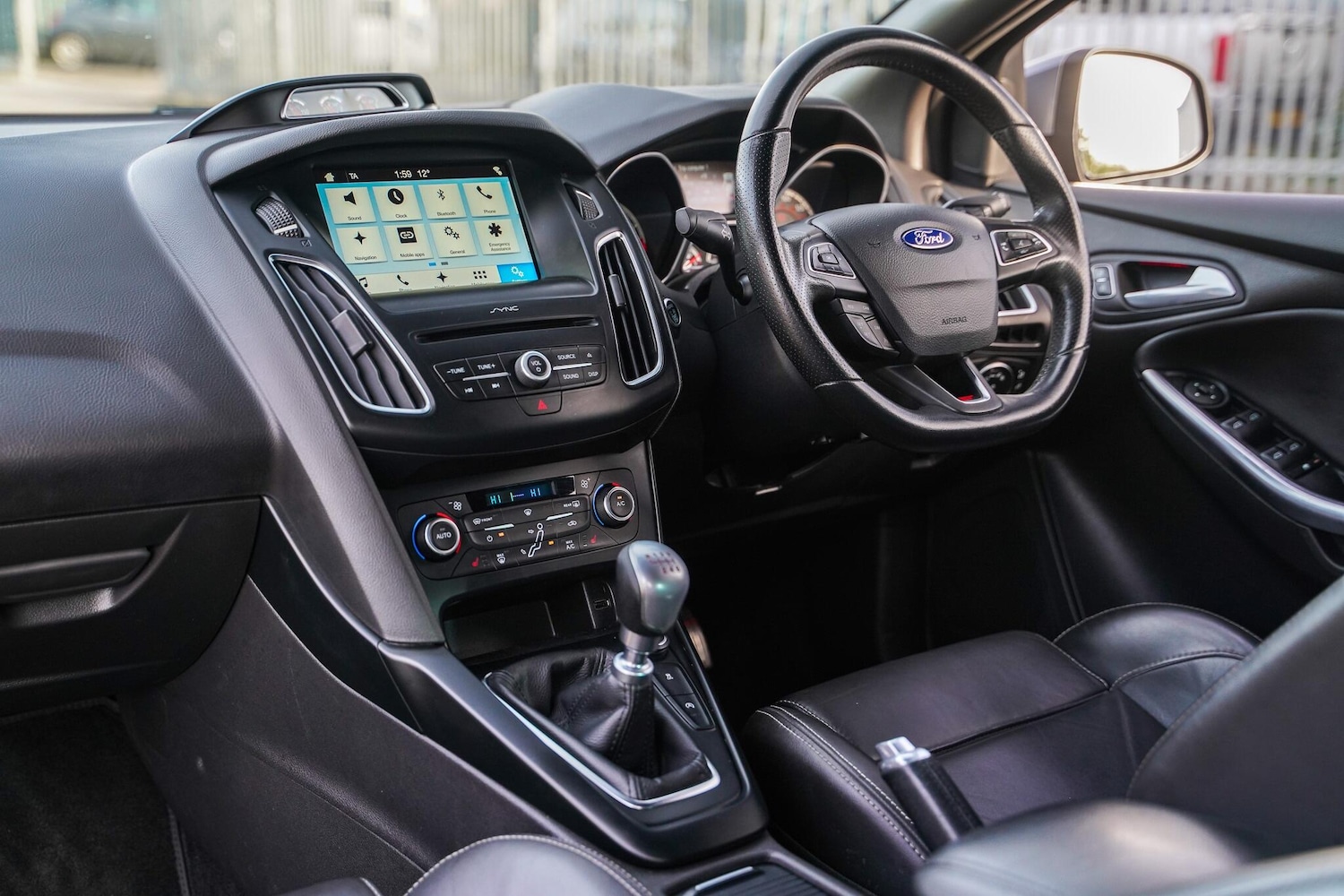 Used Ford Focus 2018 for sale - 76991598: Photo 9