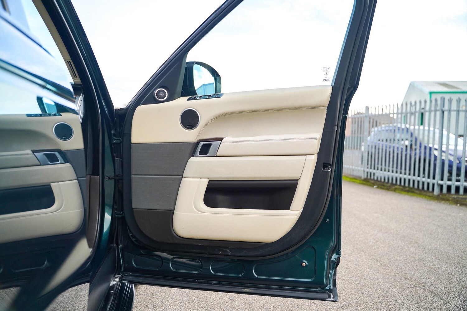 Used Land Rover Range Rover Sport for sale - 77670663: Photo 38