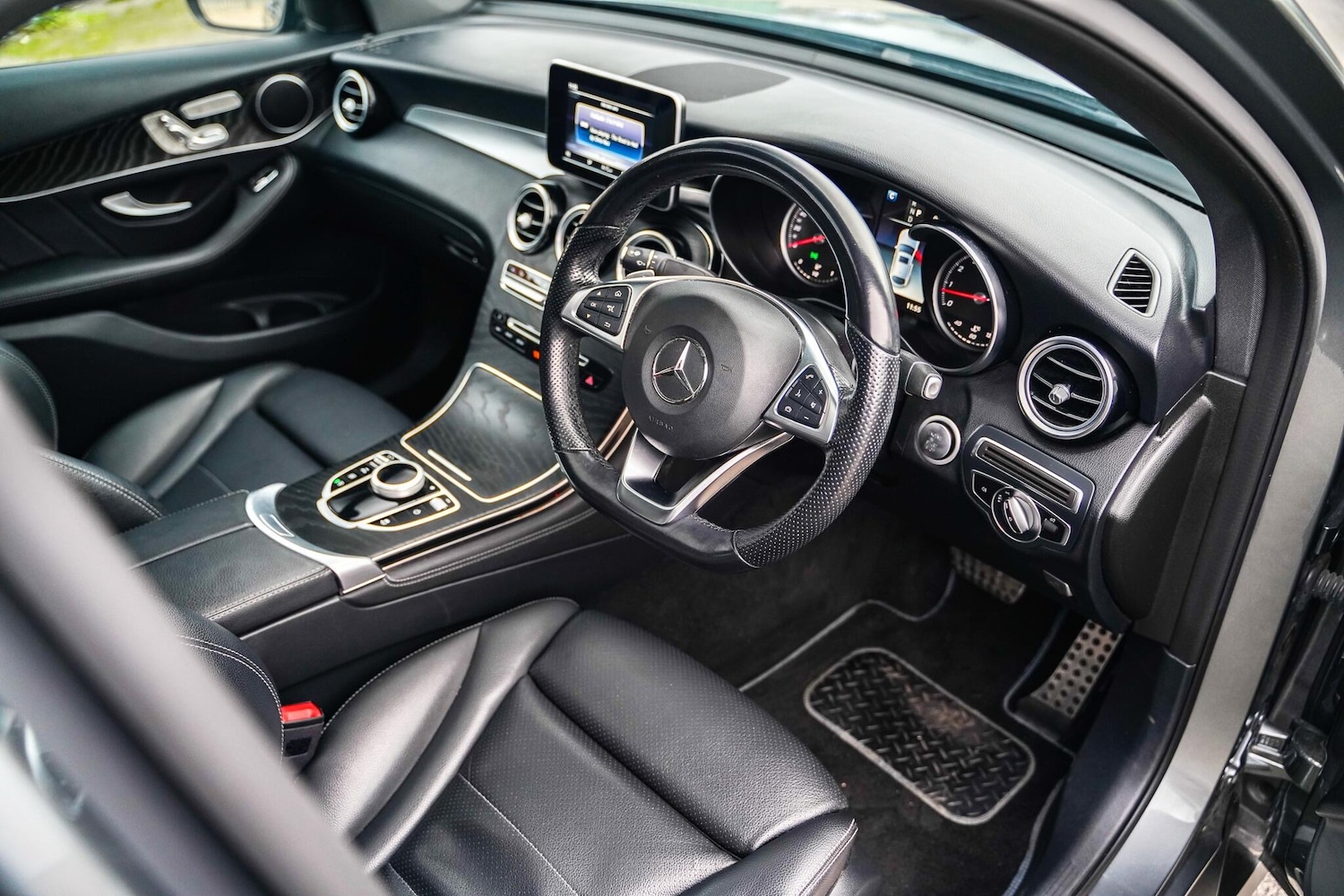 Used Mercedes-Benz GLC 2019 for sale - 77066470: Photo 29